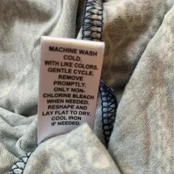 Cato Tunic Top Sleeveless Blouse Plus 26W 28W Dusty Blue Floral Tie Front - Picture 8 of 8